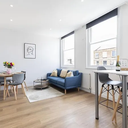 Beautifully Presented Newly Renovated City-Centre Apartment In Cheltenham Exterior photo